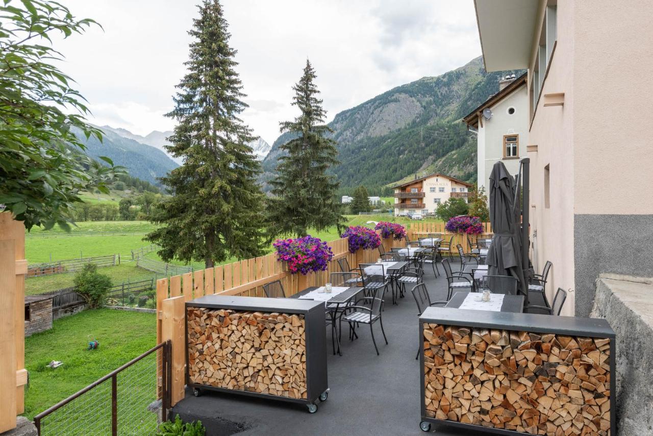 Hotel Crusch Alba Swiss Lodge Zernez Exterior foto